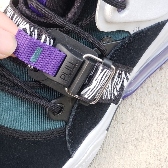 SOLD Nike Air Force 270 Men's Sneakers Size 11 - Picture 8 of 16